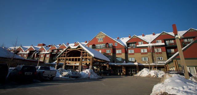 Grand Summit Hotel at Mount Snow Lodging Accommodation Rentals Online ...