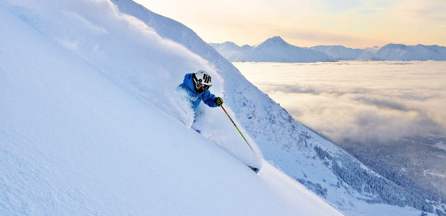 alyeska powder skiing, alyeska annual snowfall