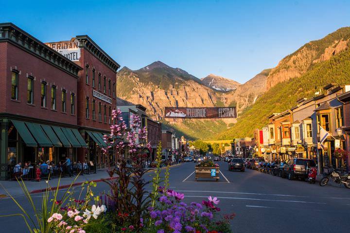 downtown telluride, best summer resorts, summer mountain pictures, summer mountain towns, summer mountain resorts, summer mountain vacations usa